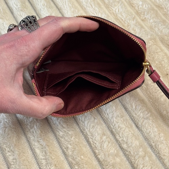 Coach Corner Zip Perforated Signature Leather In Rouge - Picture 6 of 6